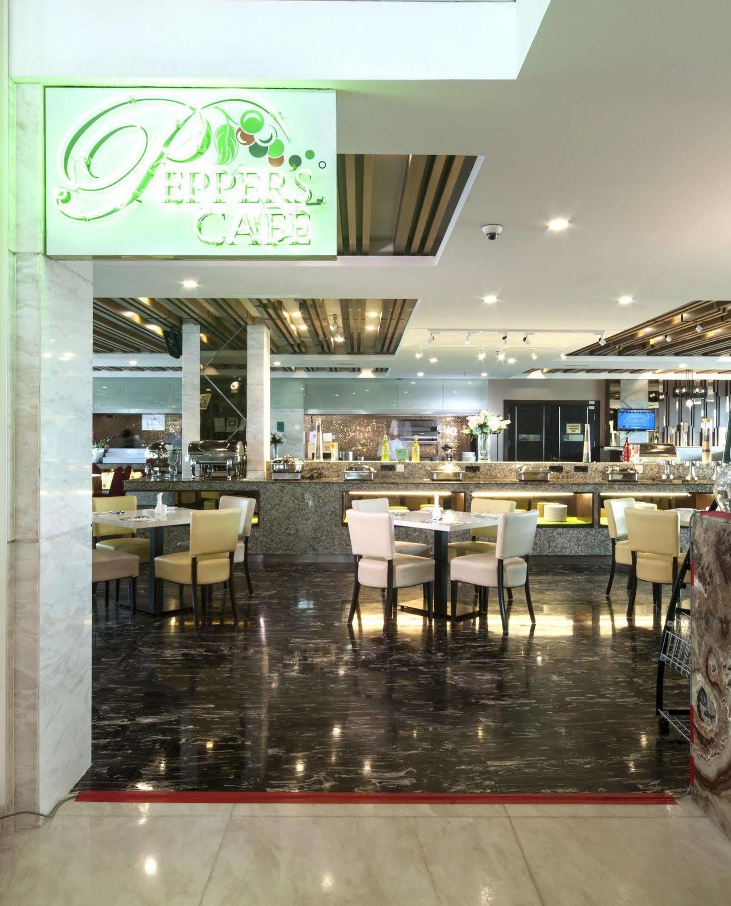 Promenade Hotel Bintulu Exterior foto